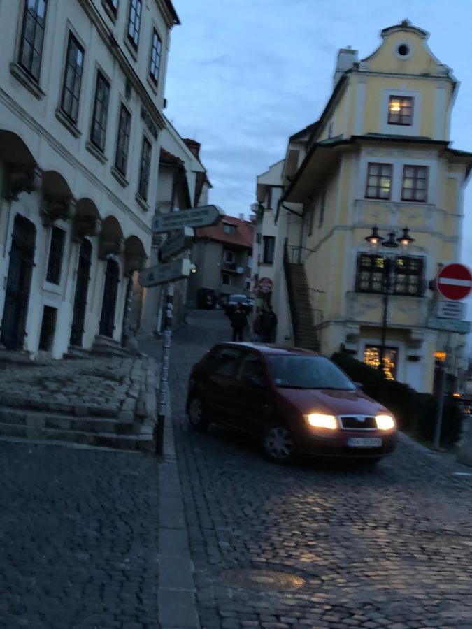 Pleasant Apartment Under The Bratislava Castle エクステリア 写真